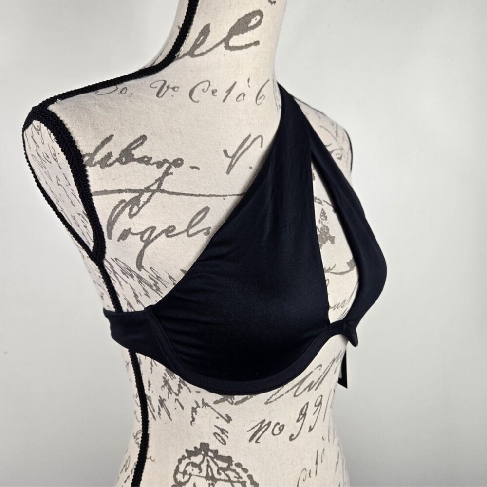Frederick's of Hollywood small black Taormina one shoulder bikini top - Picture 3 of 12